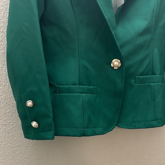 Stylish Green Blazer with Button Accents - Picture 4 of 6